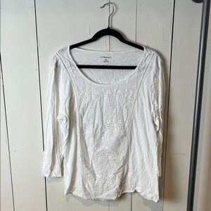 G.H Bass & Co. White Eyelet Women's Top size XL